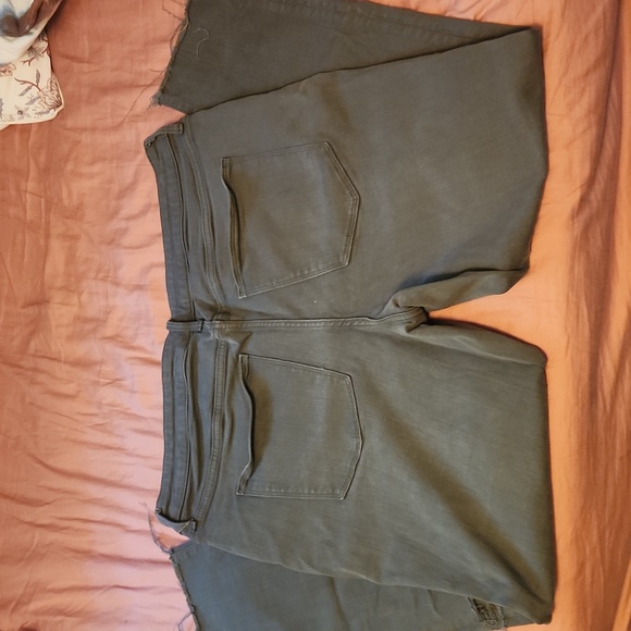 Universal thread green distressed jeans - Picture 5 of 5